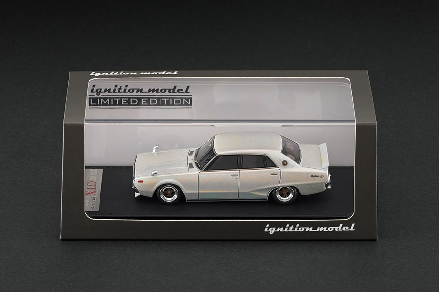 IG1575 1/43 Nissan Skyline 2000 GT-X (GC110) Metallic White/Purple