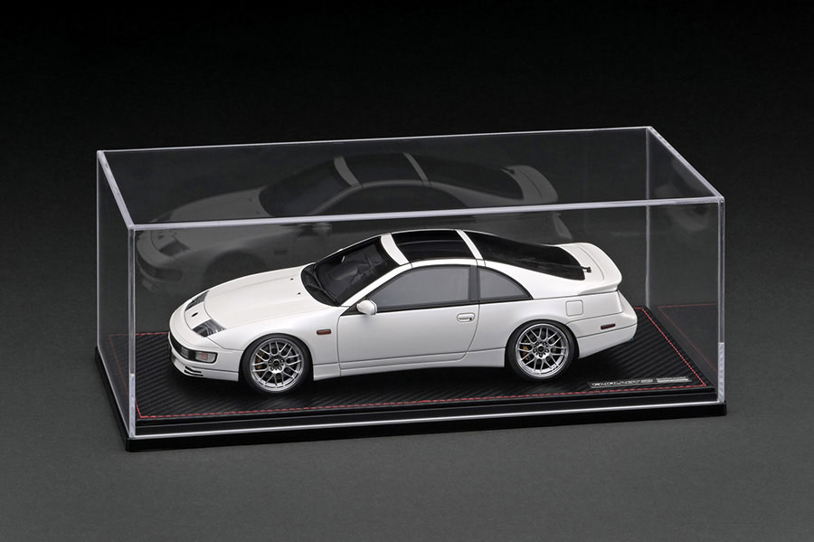 IG3419 1/18 Nissan Fairlady Z (Z32) 2by2 Pearl White With Display