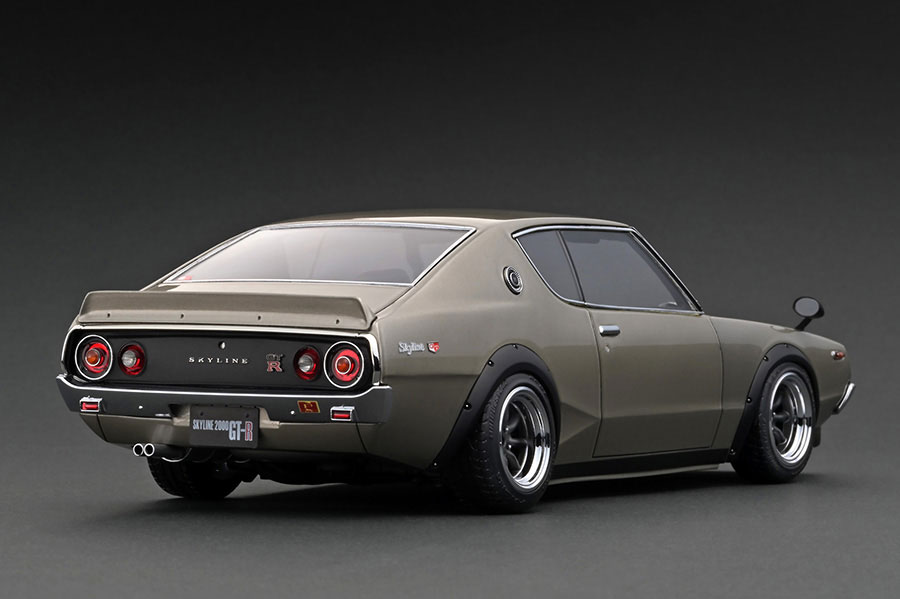 IG3454 1/18 NISSAN Skyline 2000 GT-R (KPGC110) Silver | LINE UP
