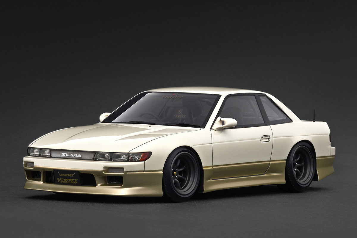 IG3589 1/18 VERTEX S13 Silvia White/Gold With Engine | LINE UP