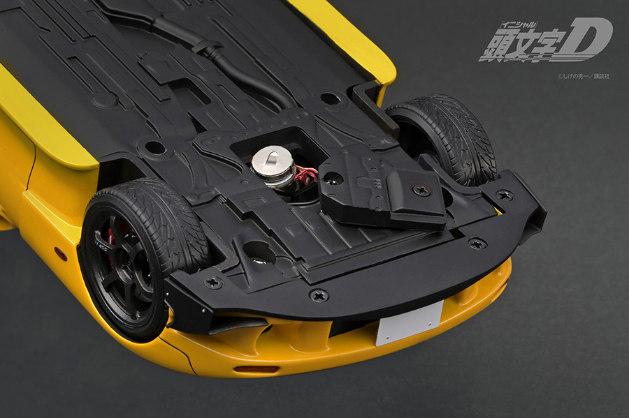 IG3189 1/18 INITIAL D Mazda RX-7 (FD3S) Yellow with LED light