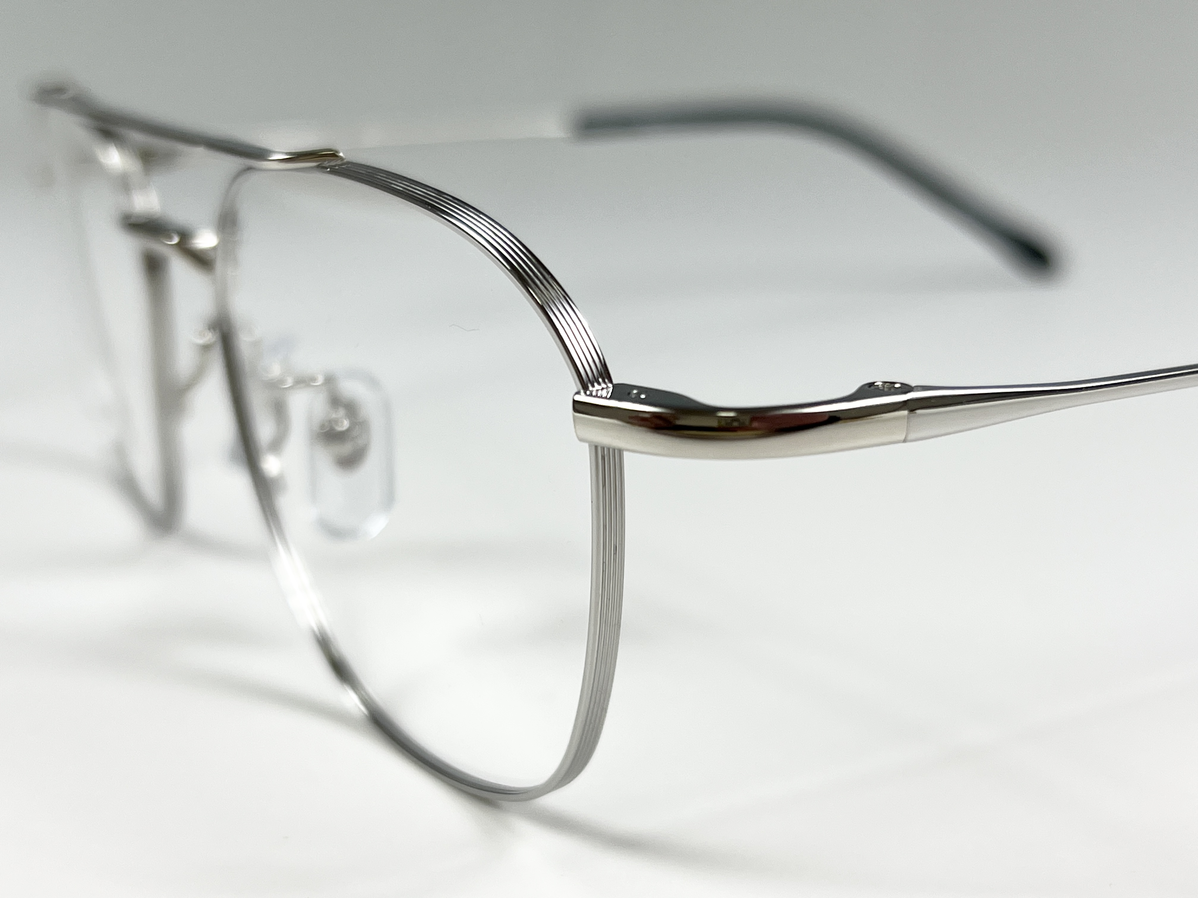 井川眼鏡｜徳島県美馬市の眼鏡専門店｜z-137 Mirror Titan