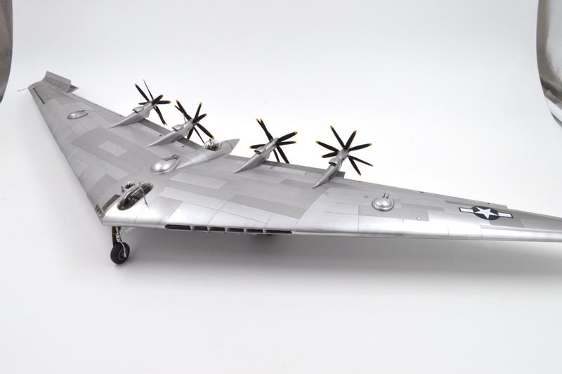 AMT / Ertl Northrop X/YB-35 in 1/72 Scale - B-35 Flying Wing