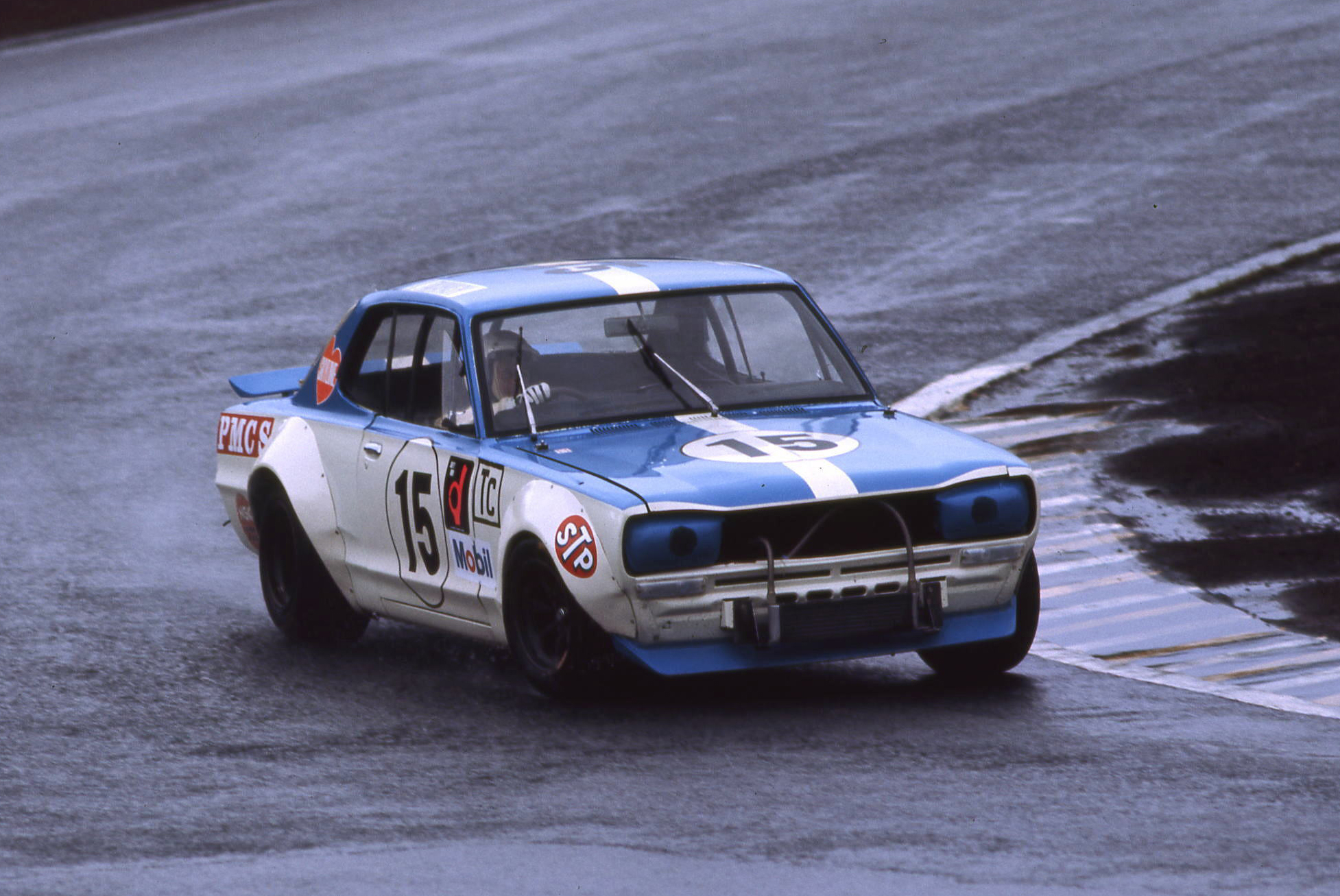 4シーズン29連勝を記録した無敵の怪物！ 日産スカイライン「R32GT-R