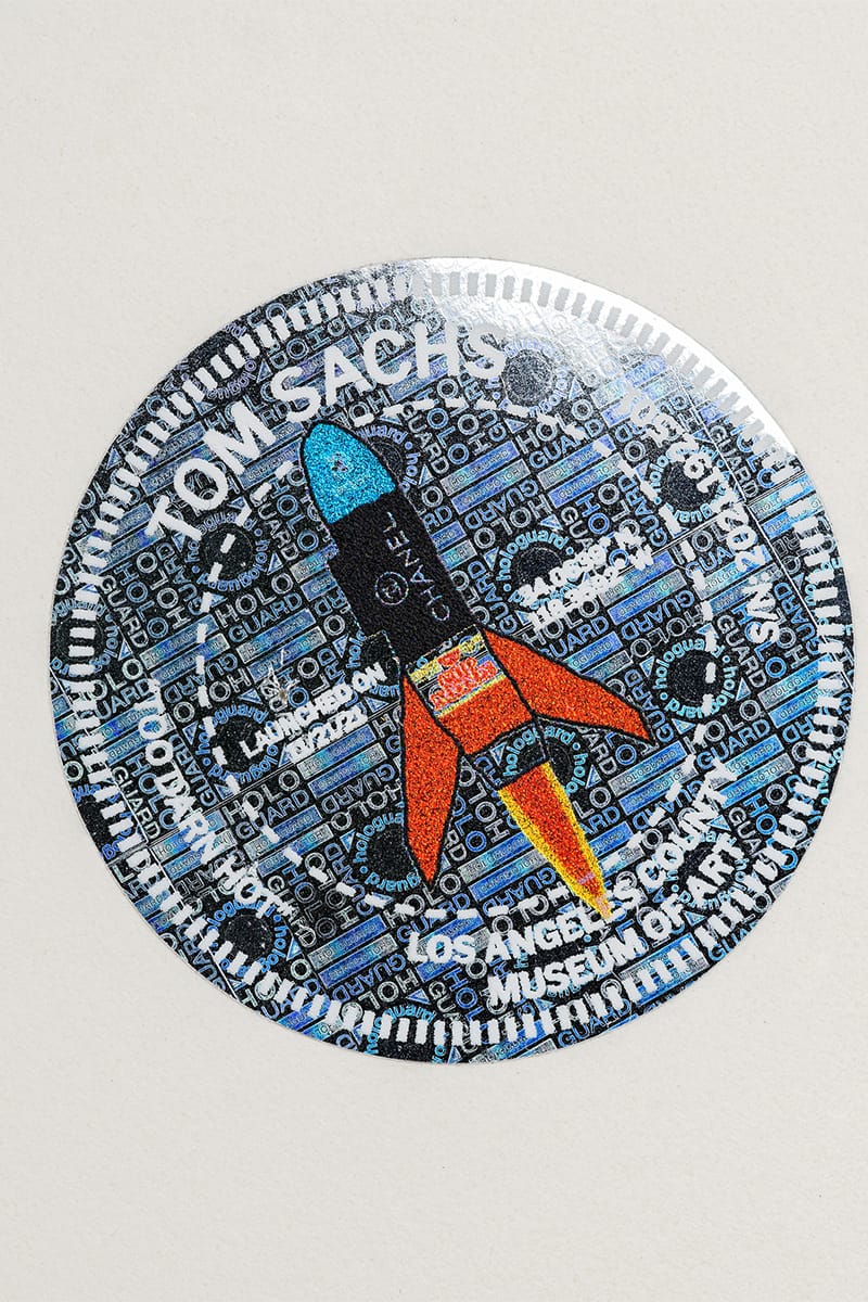 トム・サックスがシルクスクリーンプリントをアバントアートにて発売