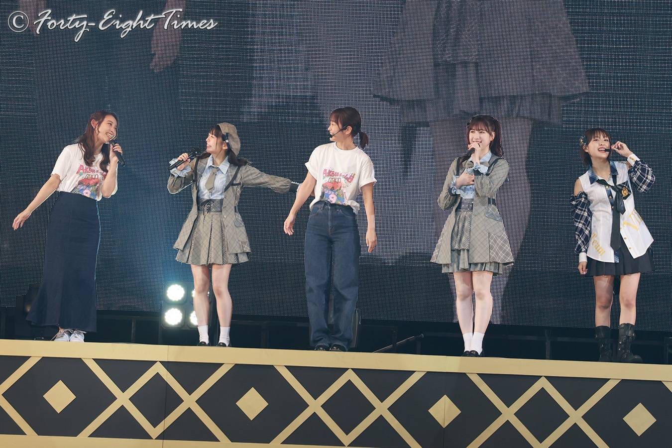 AKB48チーム8活動休止コンサート昼の部にOGメンバーも | AKB48 Group