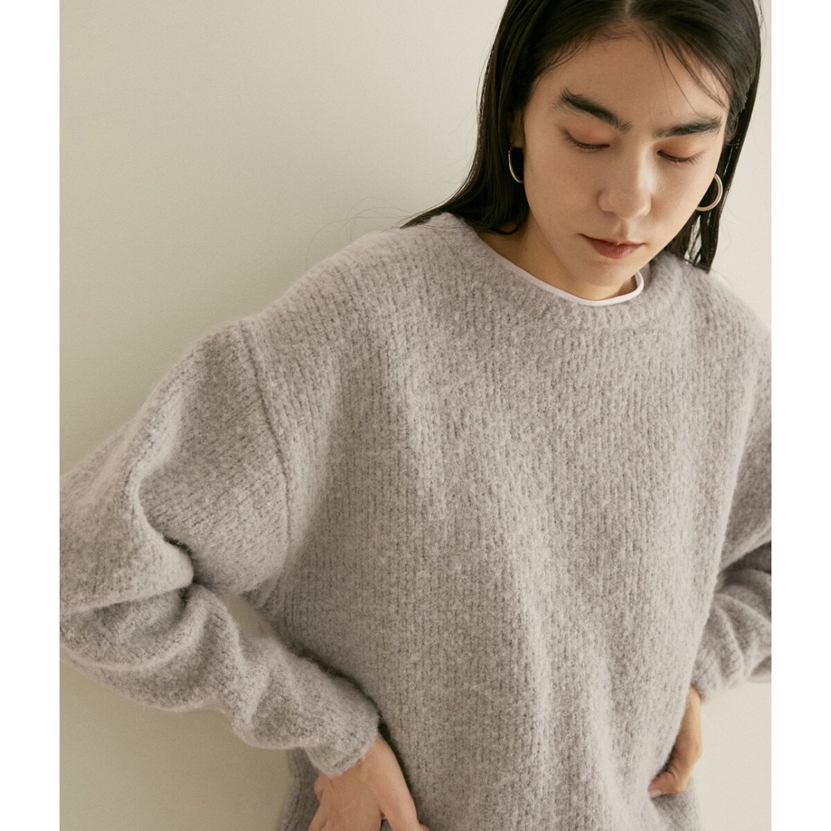 アルパカ混ブークレクルーネックニットプルオーバー | サロン アダム