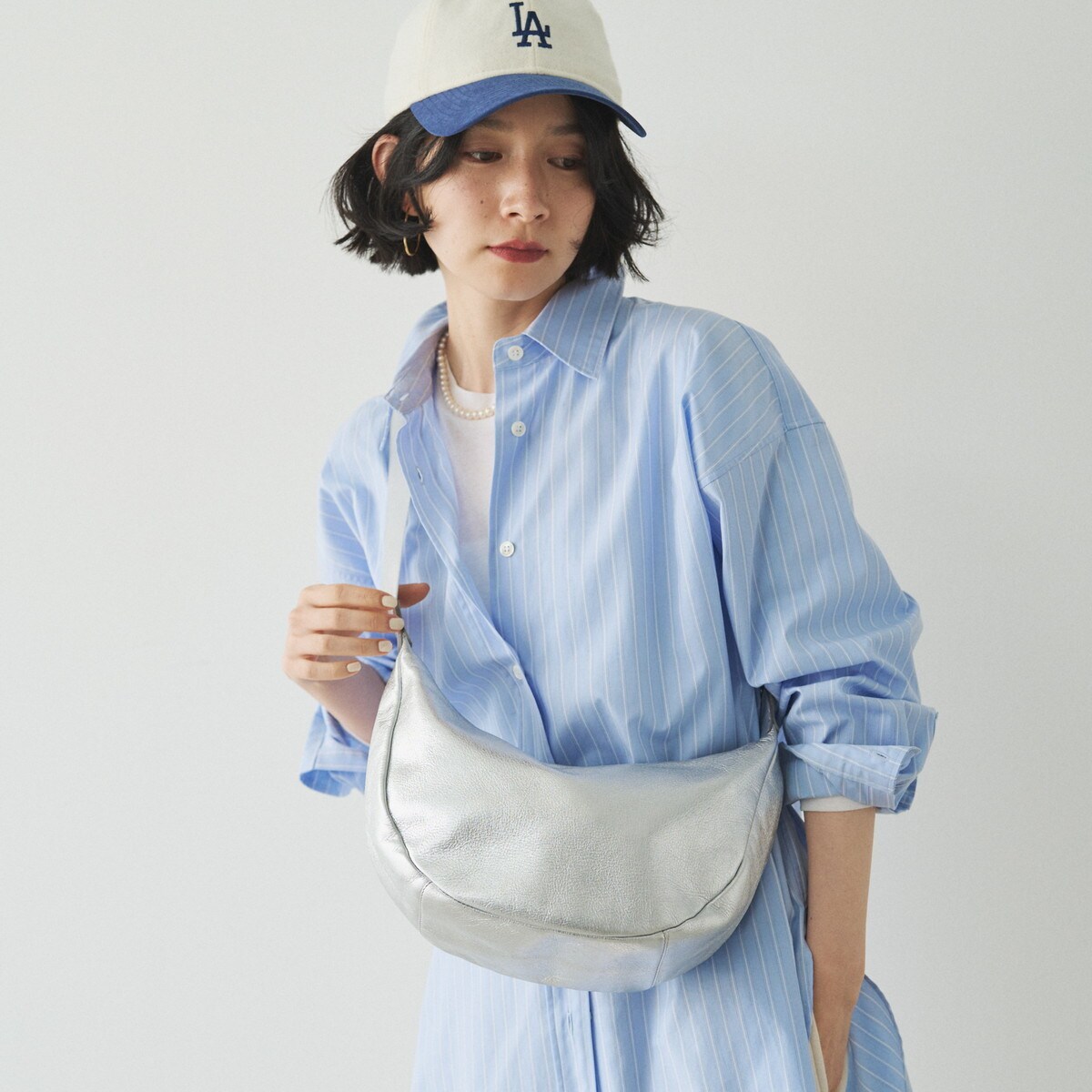 ソフトレザーラウンドショルダーバッグ【シルバー】(CE-1470-WEB