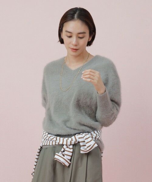 セール】 フォックスカシミヤ Vネックニット （ニット・セーター）｜L