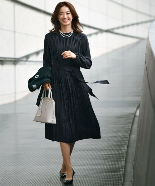 洗える】クリスタルアムンゼン プリーツワンピース （ロング・マキシ丈