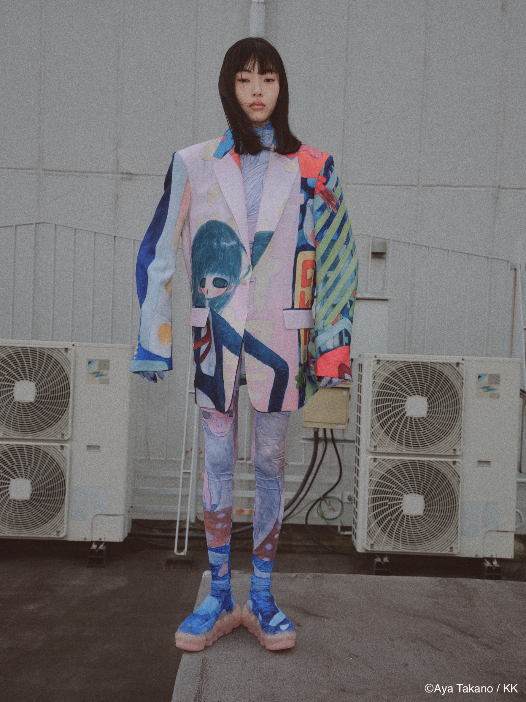 ミキオサカベ」が現代美術家のタカノ綾とコラボ - TOKION