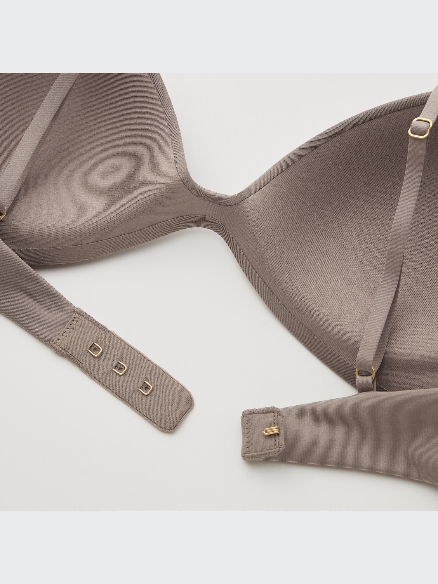 ユニクロ公式 | ワイヤレスブラ（プランジ）セットアップ可能