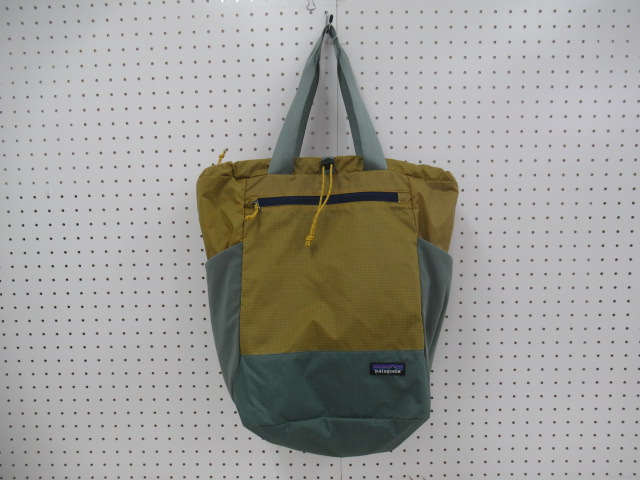 ウルトラライト・ブラックホール・トート・パック 27L | アウトドア