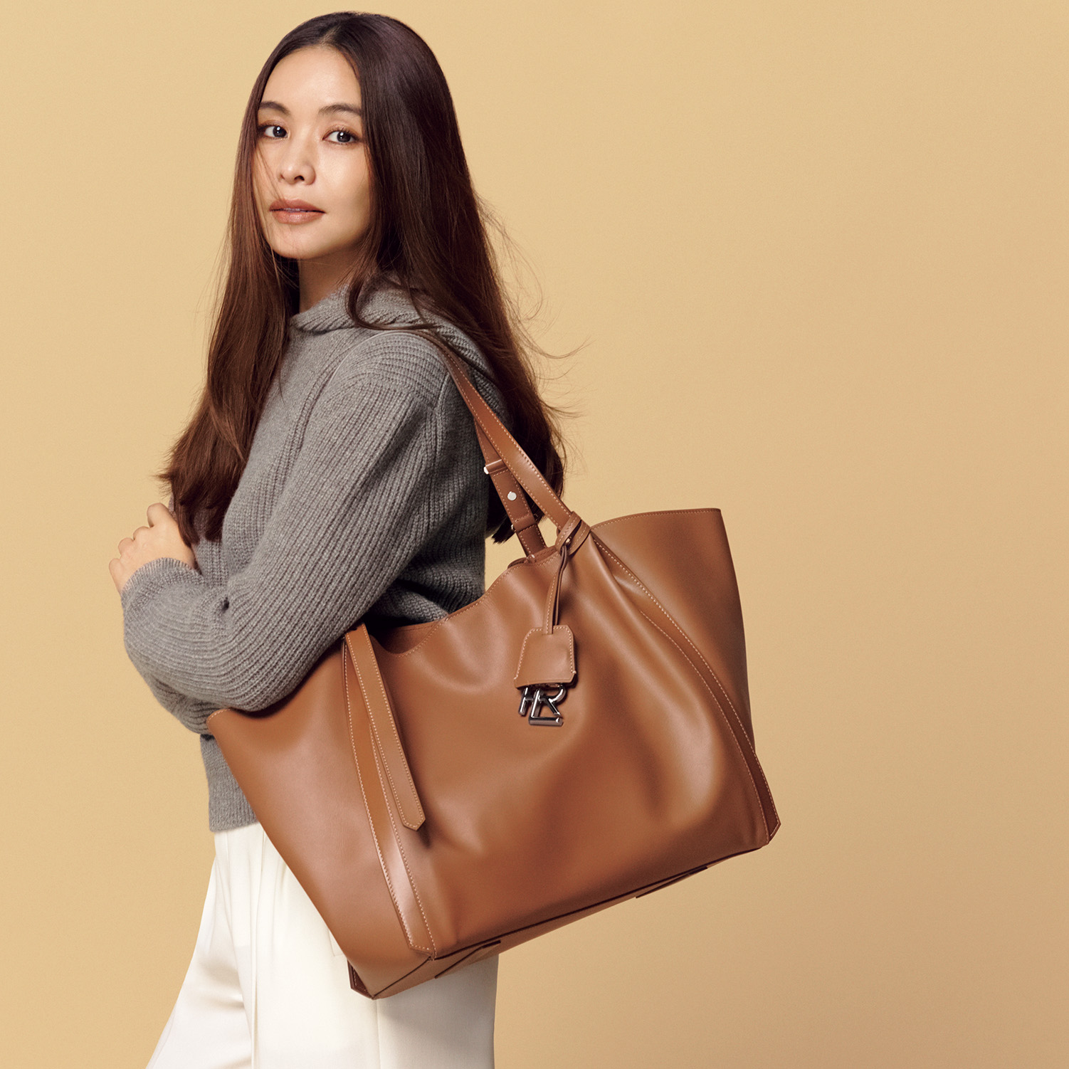 ラルフ ローレンで見つかる「今の私にふさわしいBAG」 | VERY NaVY