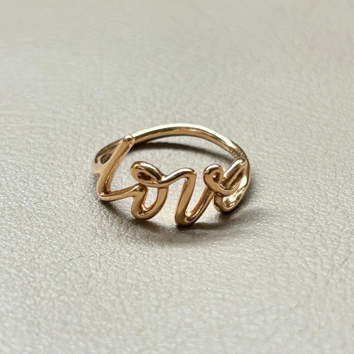 ティファニー】VERYスタッフが愛用する10万円台「一生もの地金リング