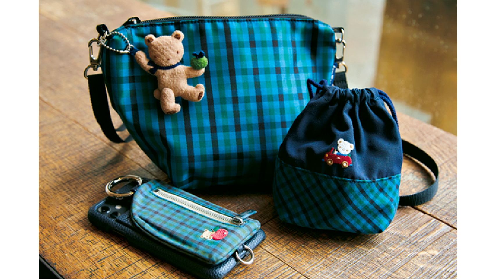 大人もOK！ファミリアのファミちゃんバッグ＆小物愛用ママが増えてます