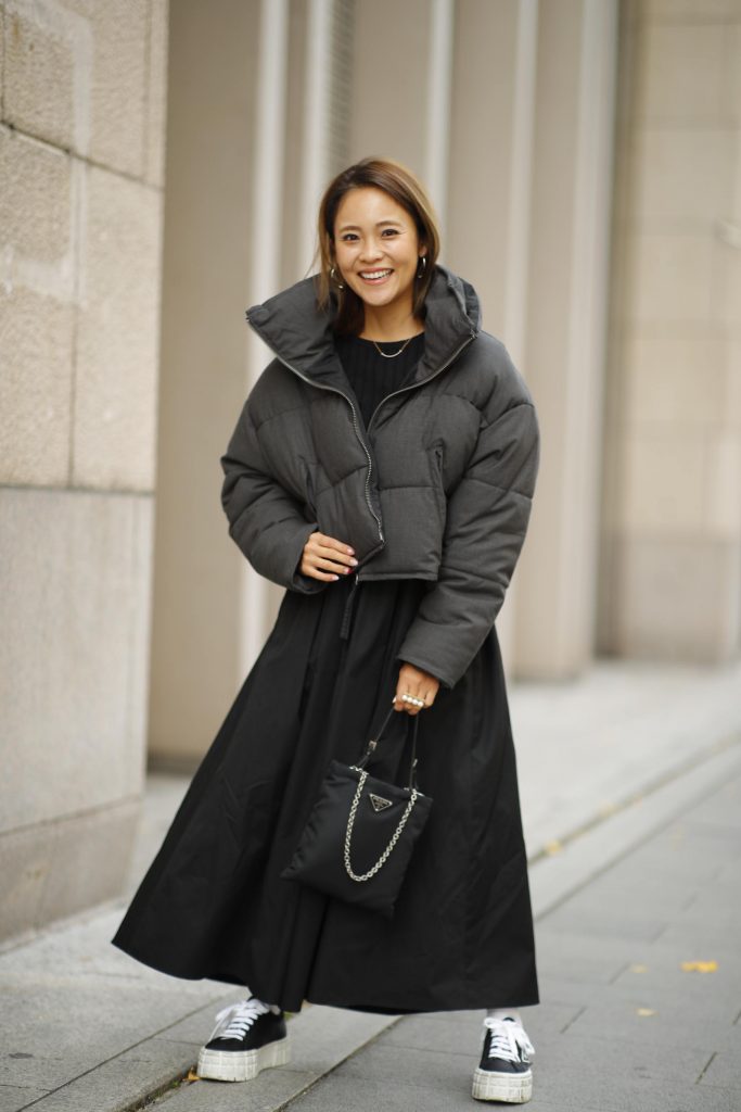 PRADAのナイロンバッグ流行がとまらない！関西ファッショニスタSNAP | VERY