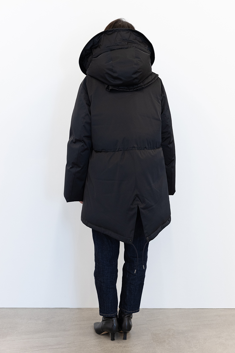 ユニクロ【＋J】の「ダウン」を全レビュー！きれいめが魅力 | VERY