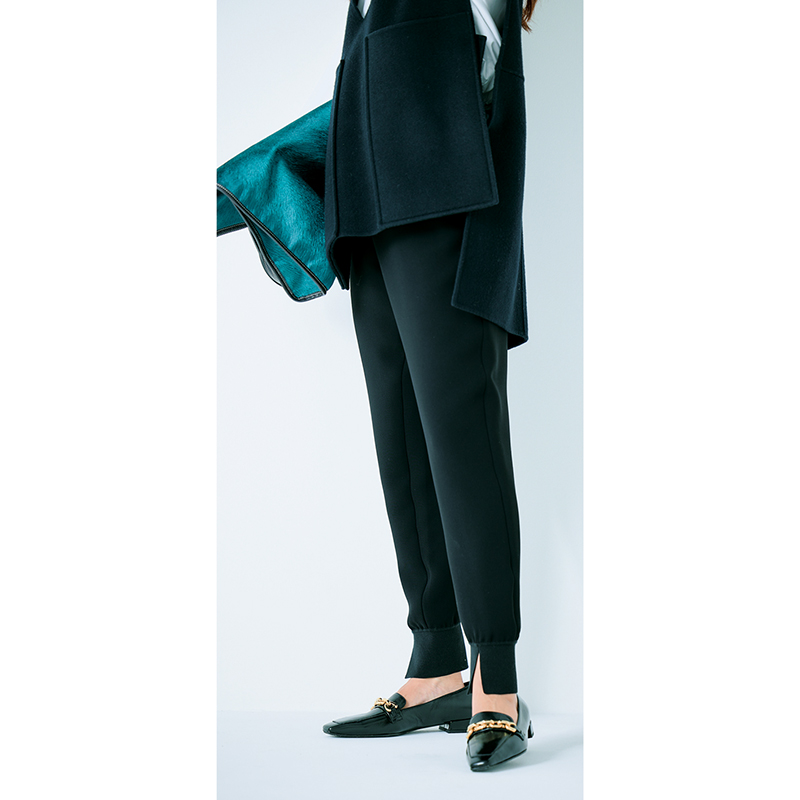 セオリーの美脚パンツ4選】使えるカラーと最旬シルエットを解説！ | VERY