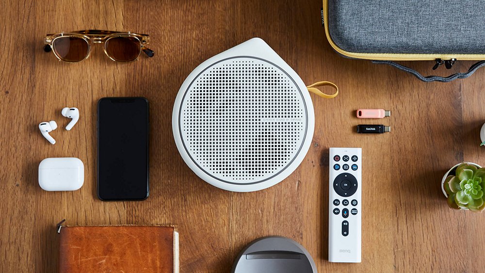 Android TV内蔵のモバイル天井シアタープロジェクター｜GV30