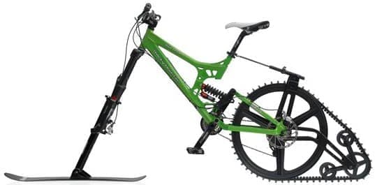 MTB をキャタピラ付きの雪上バイクに変える「KtracK 雪上自転車キット