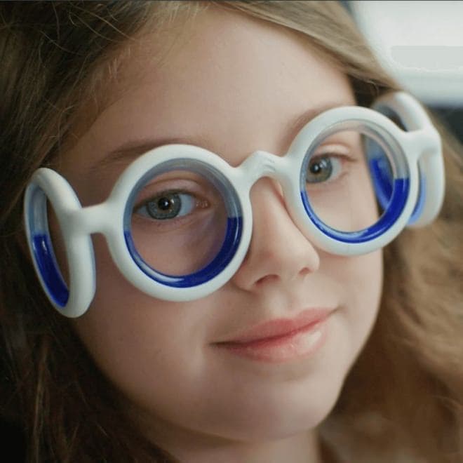 乗り物酔いを防ぐメガネ「SEETROEN（シートロエン）」日本発売