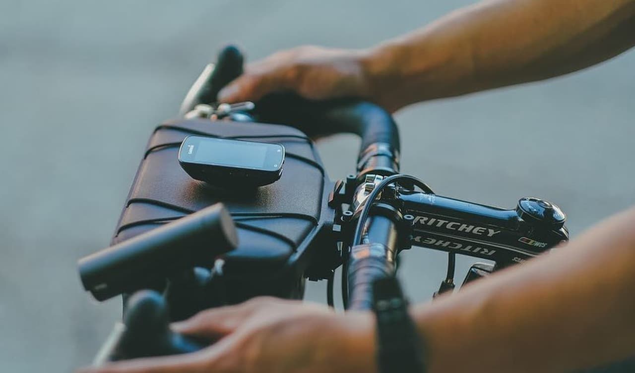 スマホのせいでハンドルバーバッグが開かない！」を解決するRoute