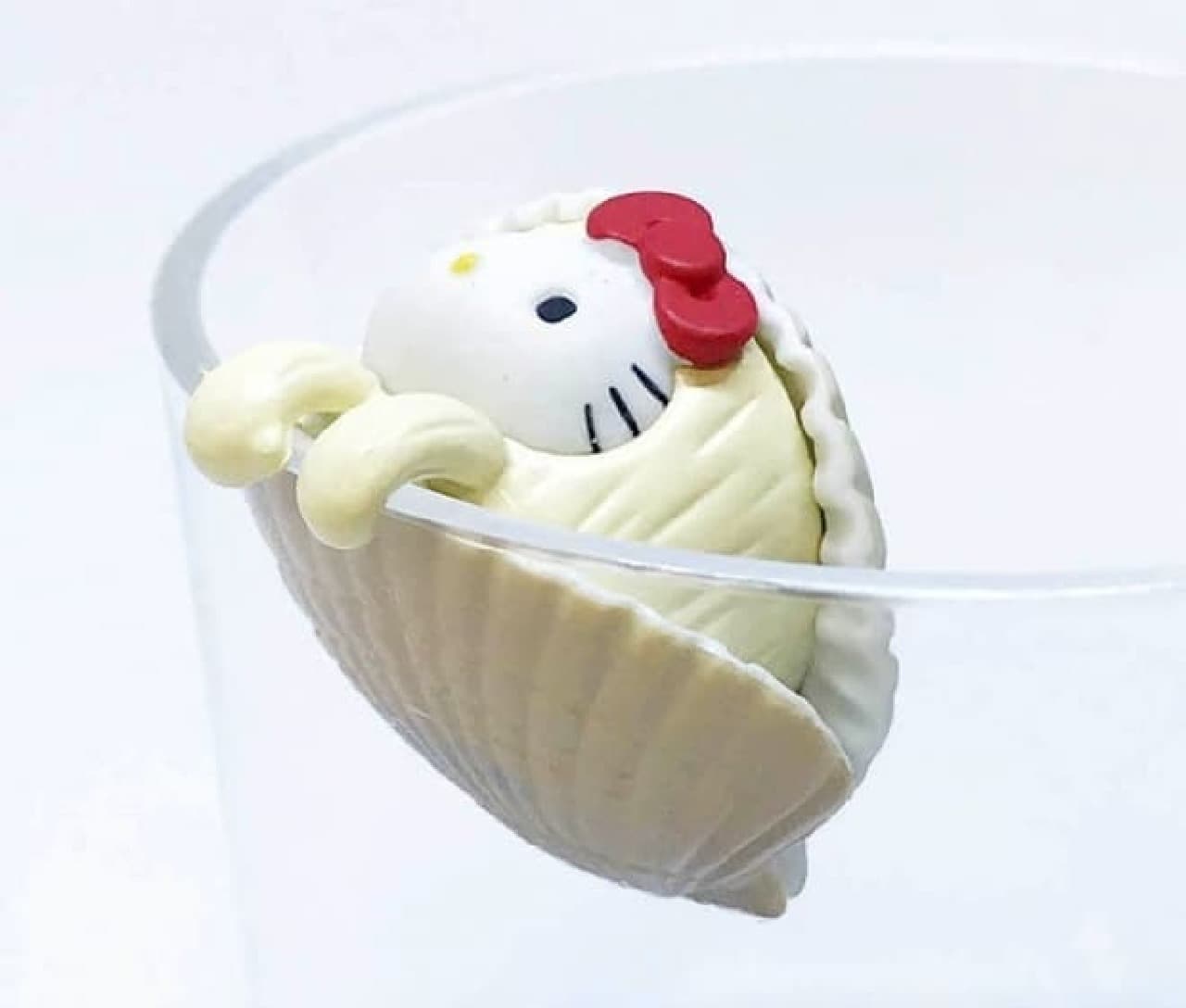 コップのフチに“ホタテ”や“ウニ”なキティちゃん―「コップのフチの仲間