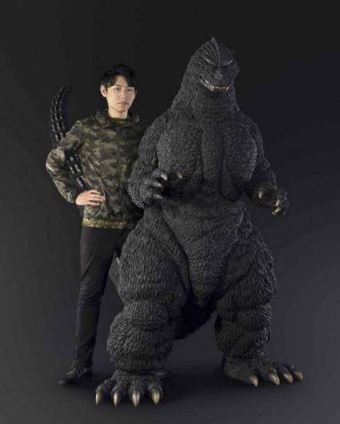 ゴジラvsキングギドラ」の巨大ゴジラフィギュア発売 全高約192センチ