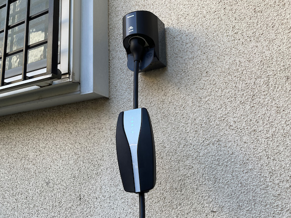 Teslaはこうやって買う（前編） 試乗からグレード選択、充電設備、納車