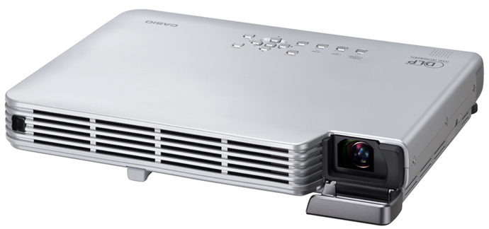 モバイルプロジェクター”の開発にカシオエンジニアの魂を見た：薄く