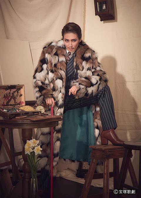 宝塚歌劇雪組 梅田芸術劇場シアター・ドラマシティ公演 超現実浪漫