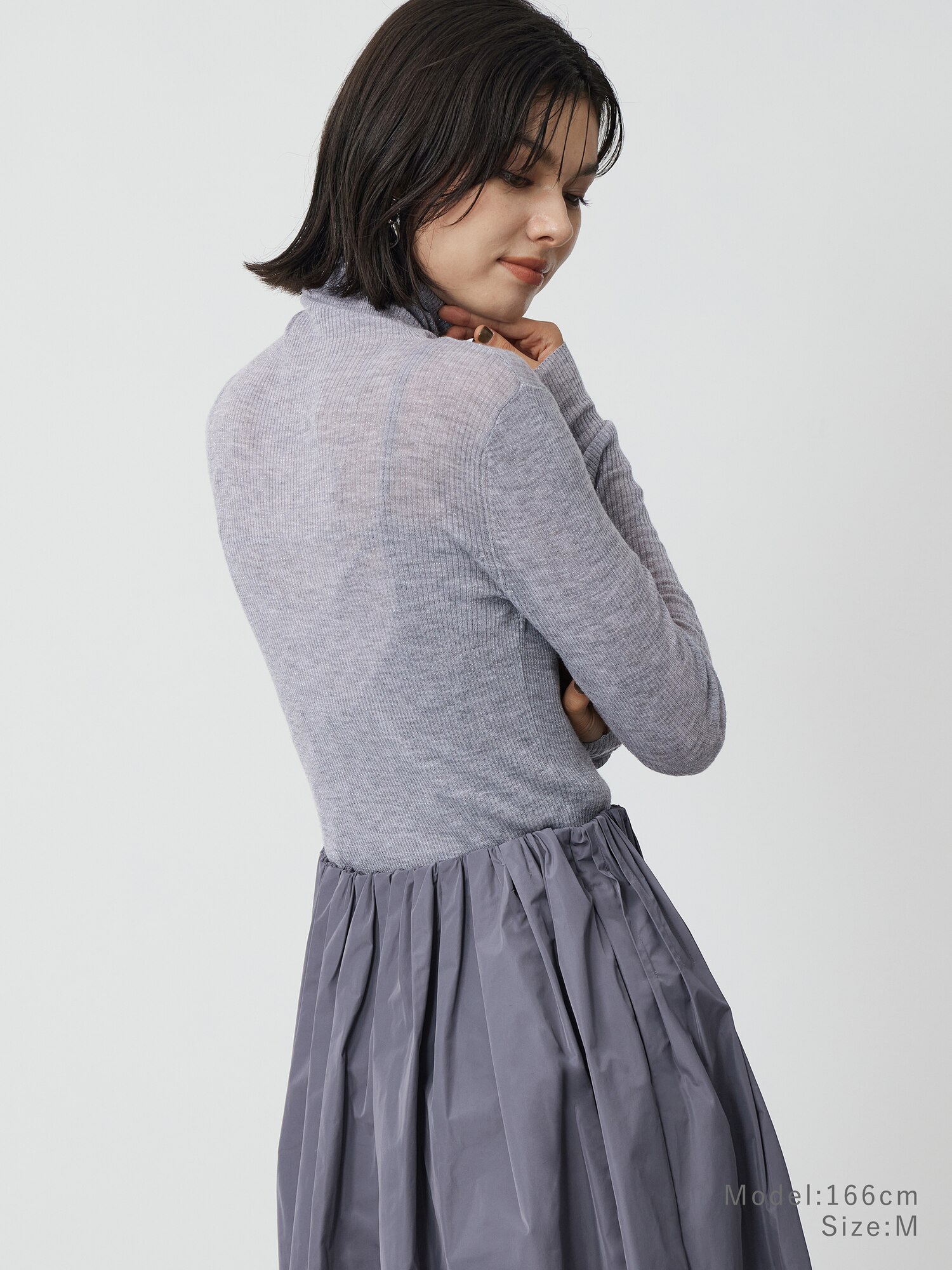 PLST(プラステ)公式 | ラメシアーリブタートルネックセーター