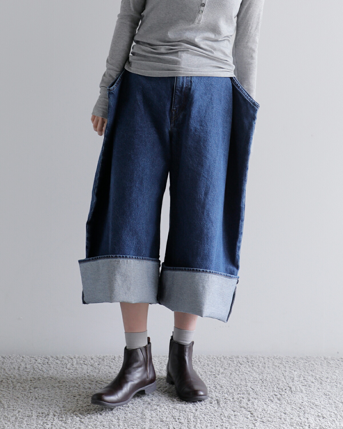 楽天市場】KURO クロ ペーパーフォールディング デニム パンツ “PAPER