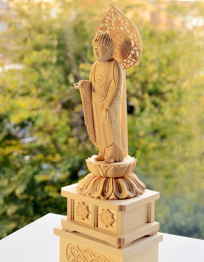 楽天市場】白木蓮方大佛座「立弥陀」3.5号 下台付/阿弥陀如来像