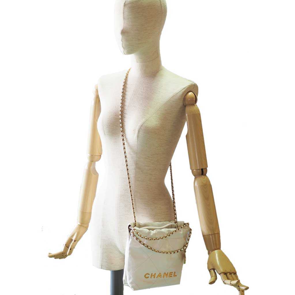 楽天市場】【新品】 シャネル CHANEL22 ミニハンドバッグ/チェーン
