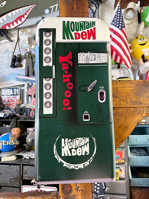 楽天市場】ペプシコーラ 自動販売機型 エンボスティンサイン