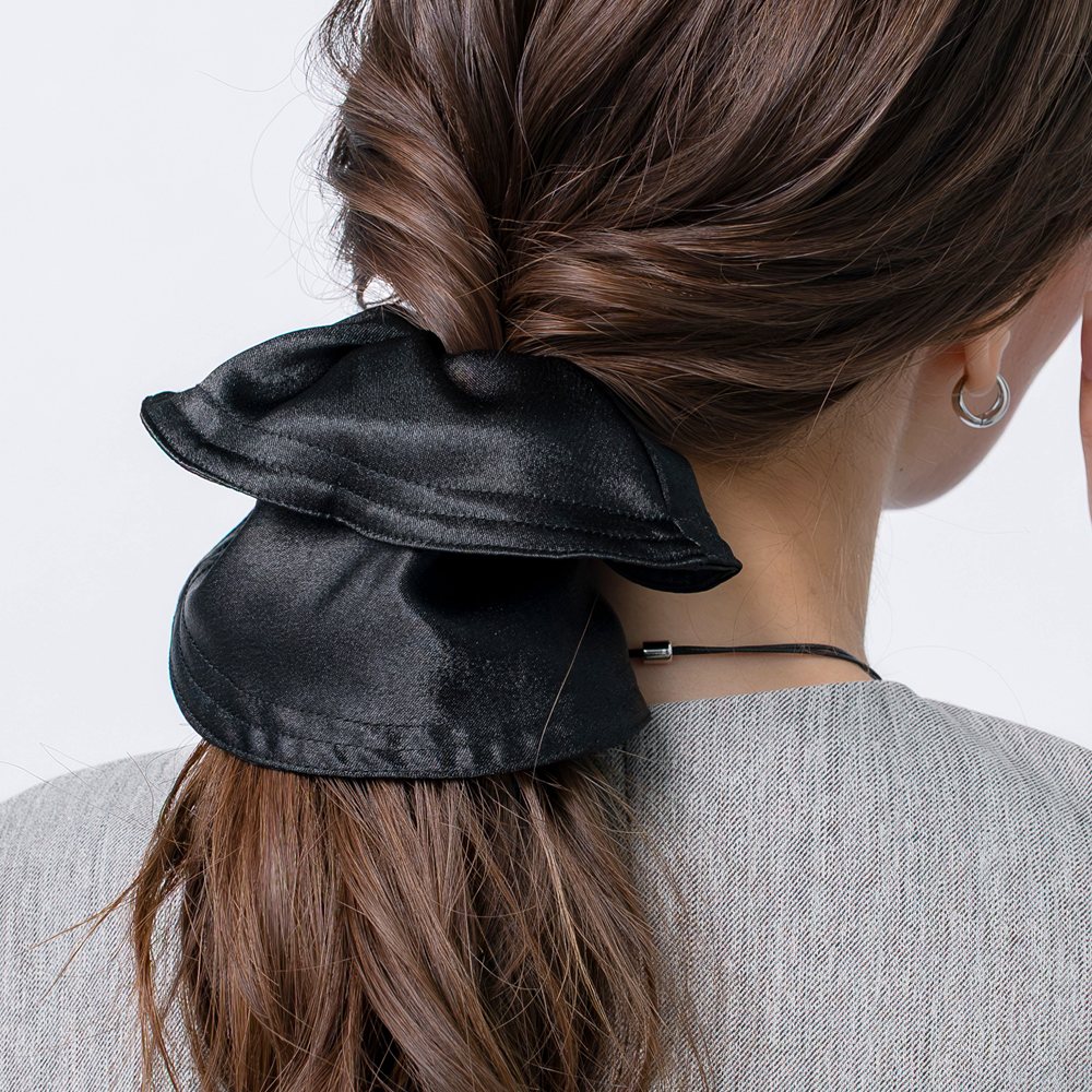 ゆうパケット】 シュシュ フリル 艶 ビッグ 大きめ ボリューム