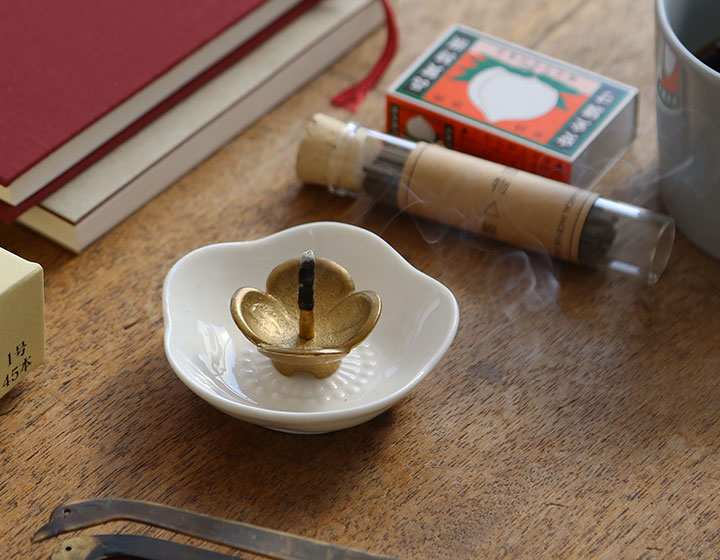 楽天市場】和ろうそく なのはな燭台 高澤ろうそく 能作 真鍮製 菜の花