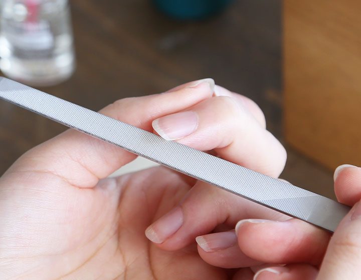 楽天市場】YOSHIDA YASURI 爪ヤスリ マットシルバー 先尖り/先丸 吉田