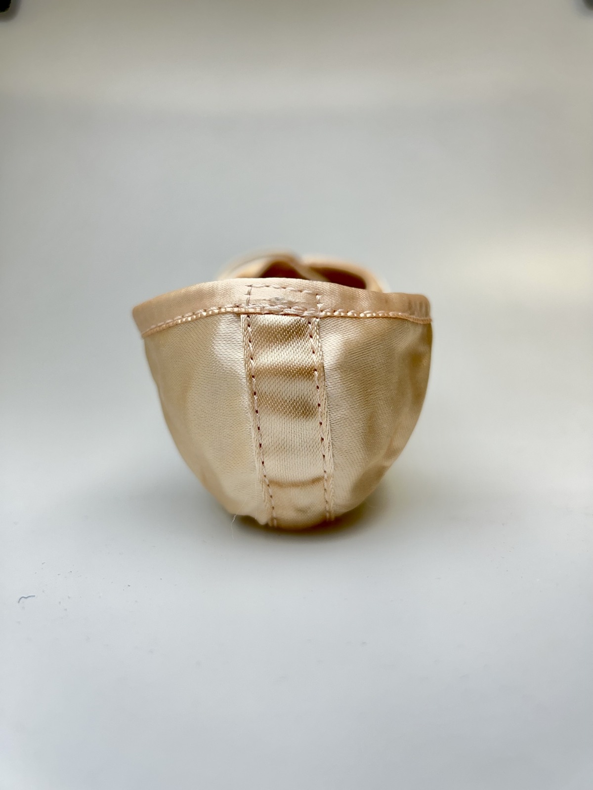 楽天市場】1140w カイリー Kylee トゥシューズ カペジオ CAPEZIO