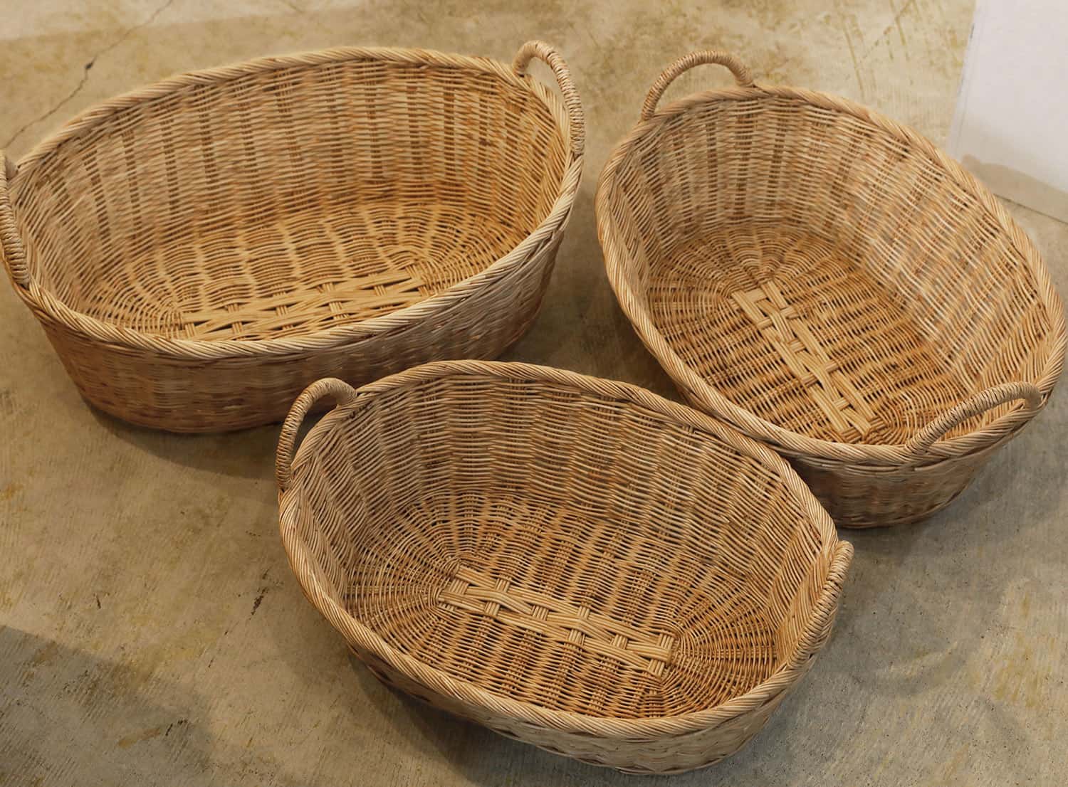 松野屋 | ラタン取手付楕円バスケットロータイプ M | HIGHTIDE