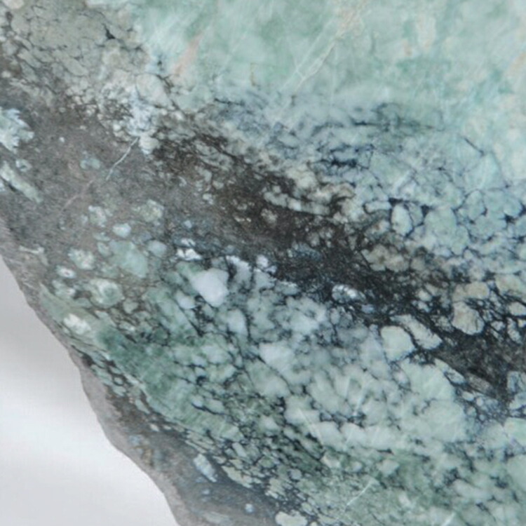 楽天市場】展示品級 糸魚川翡翠 原石 25kg 新潟県産 翡翠 原石 一点物