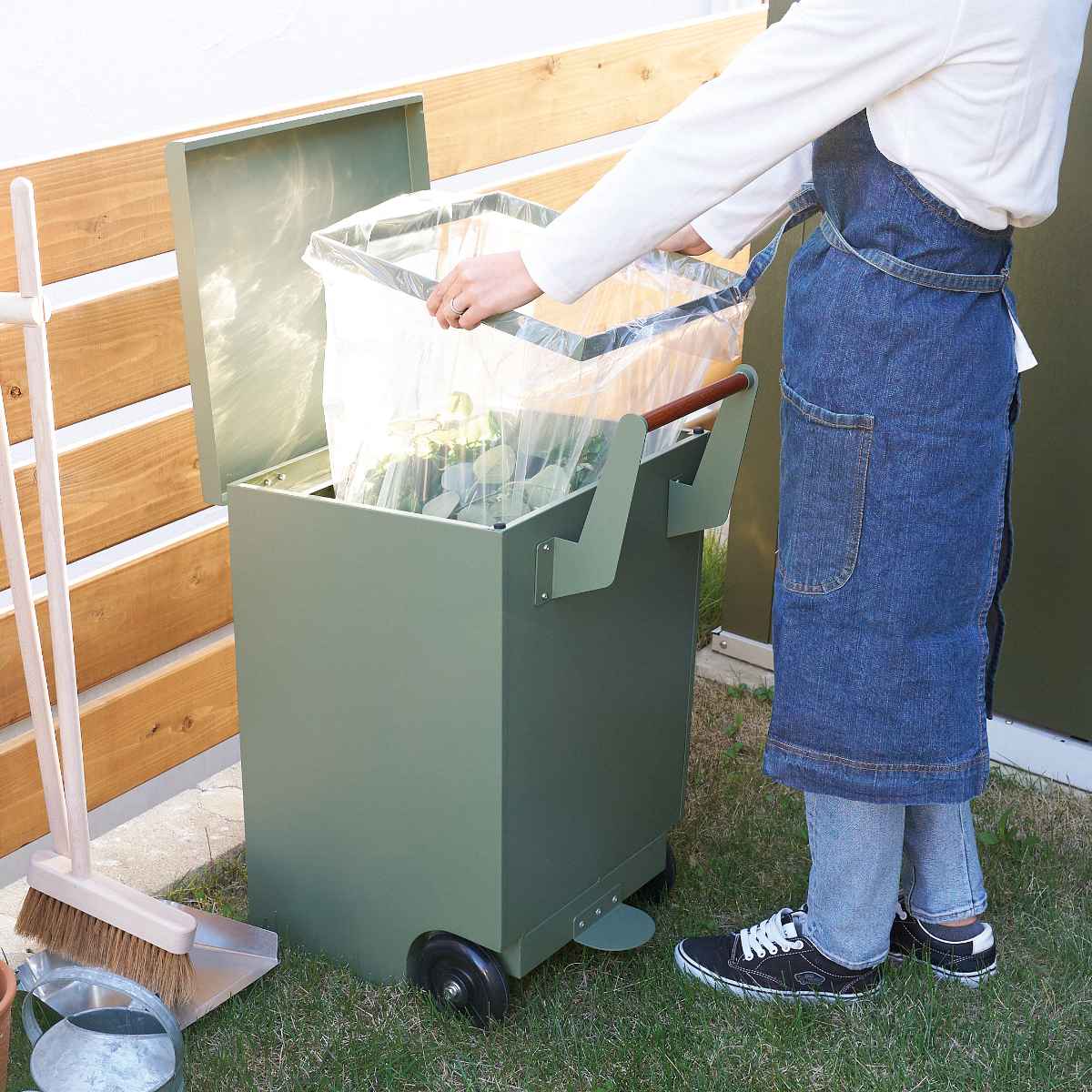 楽天市場】ゴミ箱 70L 屋外兼用 トラッシュカート （ ごみ箱 70
