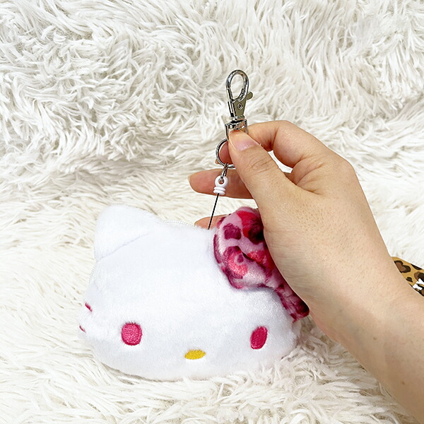 サンリオ ハローキティ ヒョウ柄 ピンク フェイスパスケース 定期入れ