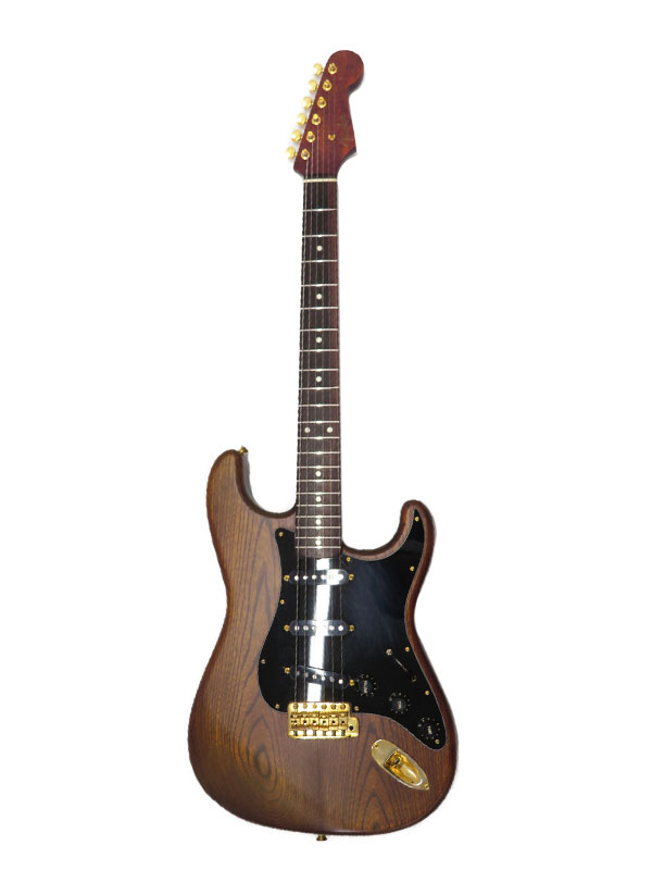 Fender Japan】フェンダージャパン『エレキギター』Order ST62 Walnut