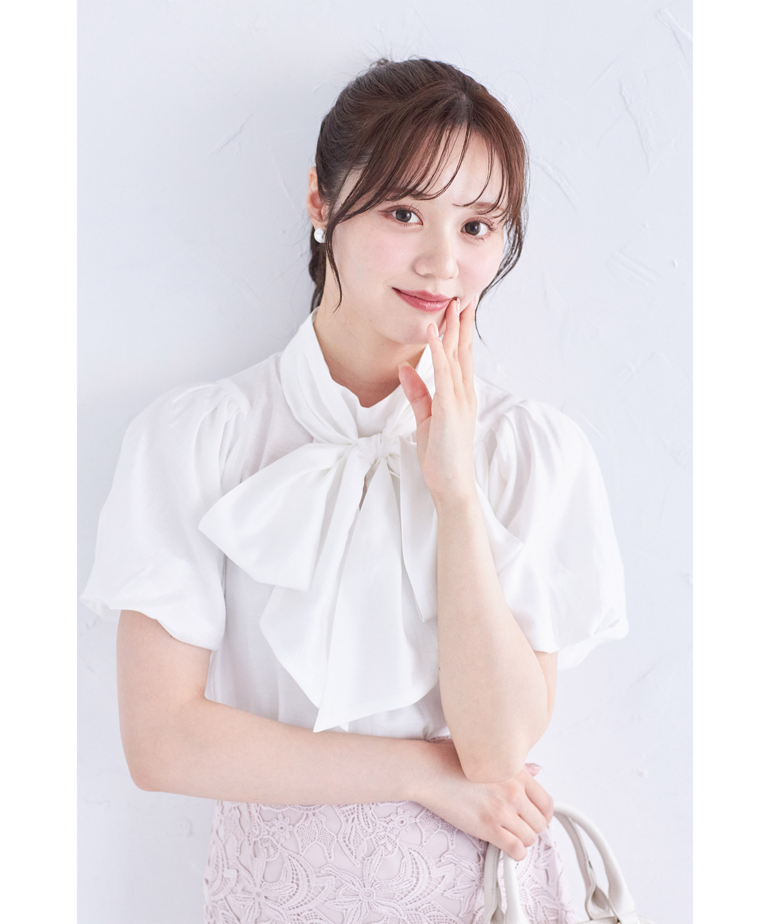 2WAYボウタイリボン付きバルーンスリーブブラウス