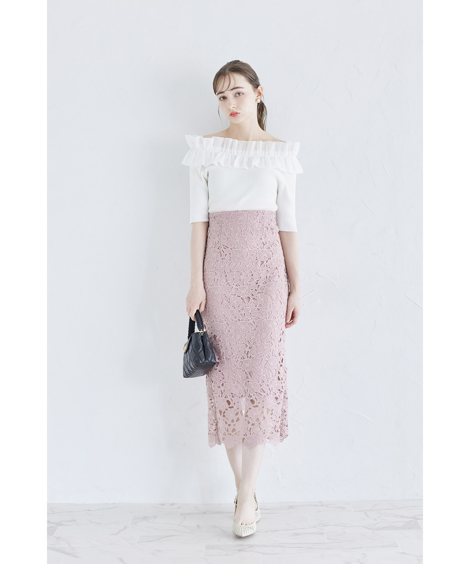 フラワーカットワークレースタイトスカート