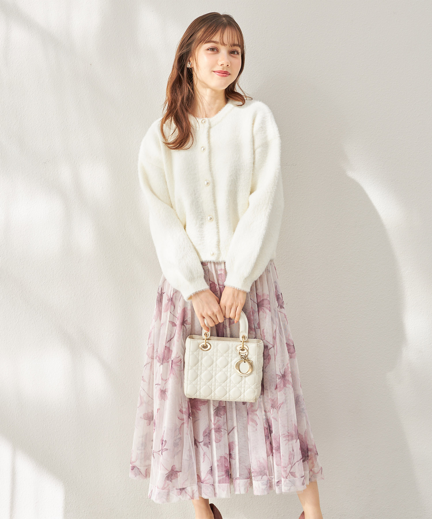 パール釦シャギーニットカーディガン