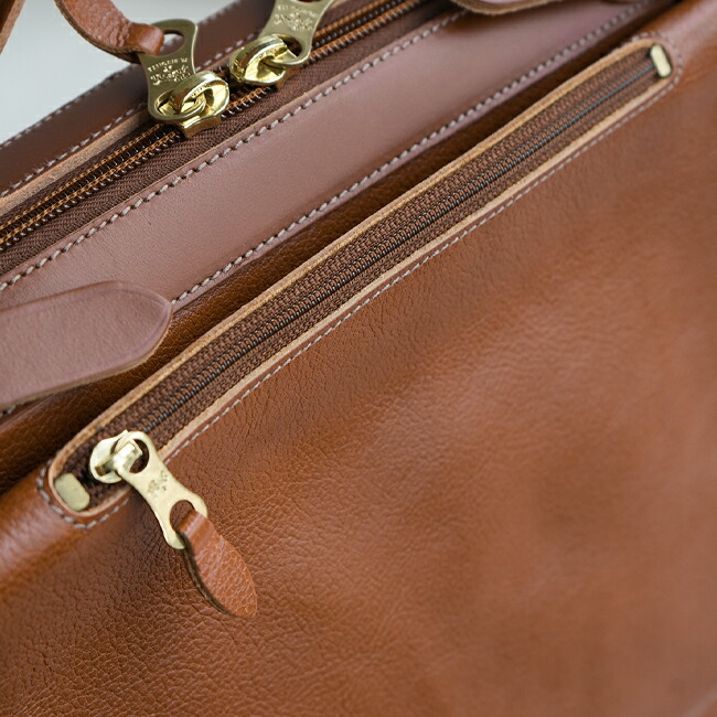 楽天市場】◇【国内正規販売店】[410142]IL BISONTE(イルビゾンテ